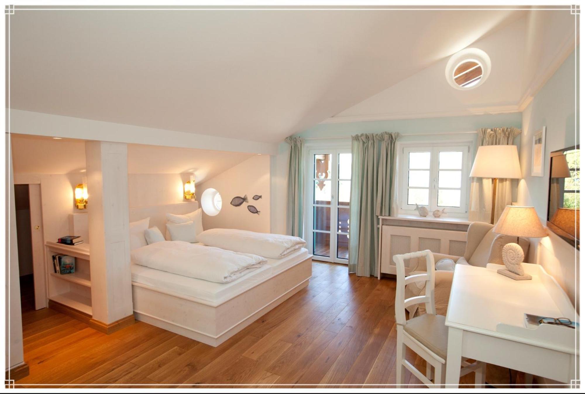 Landhaus Marinella Hotel Garni 바트비제 외부 사진
