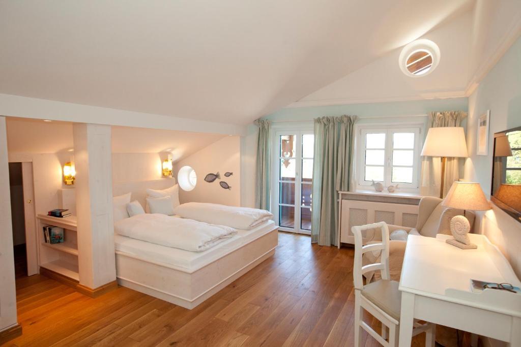 Landhaus Marinella Hotel Garni 바트비제 객실 사진